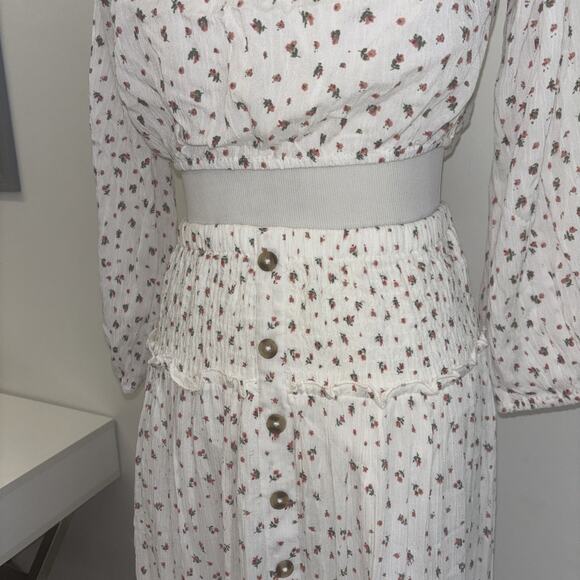 Women’s White Floral Maxi Sz Med Two Piece Set Off Shoulder Crop Top Skirt Linen - Picture 2 of 9